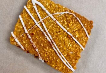 PUMPKIN WHITE CHOCOLATE PROTEIN OATMEAL