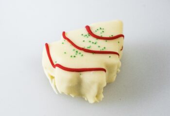 CHRISTMAS TREE PROTEIN CAKE